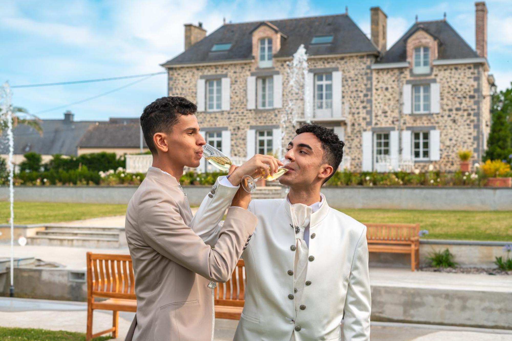 Domaine Les Jardins Darsene Tinténiac Exterior foto